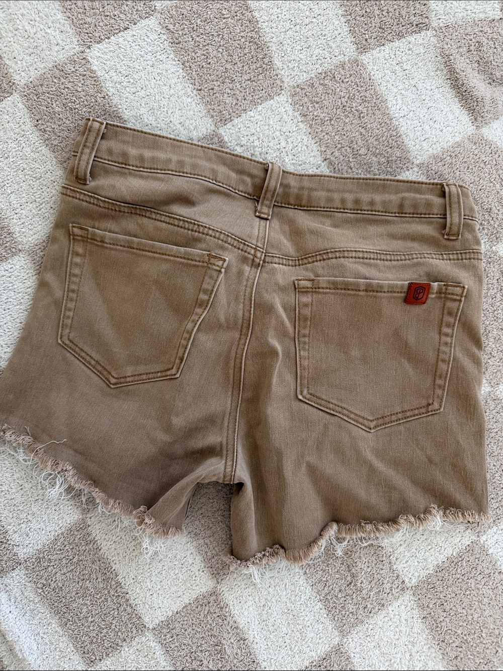 Born Primitive Frayed Hem High-Rise Shorts - Brown